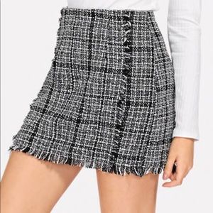 Frayed Trim Plaid Tweed Skirt